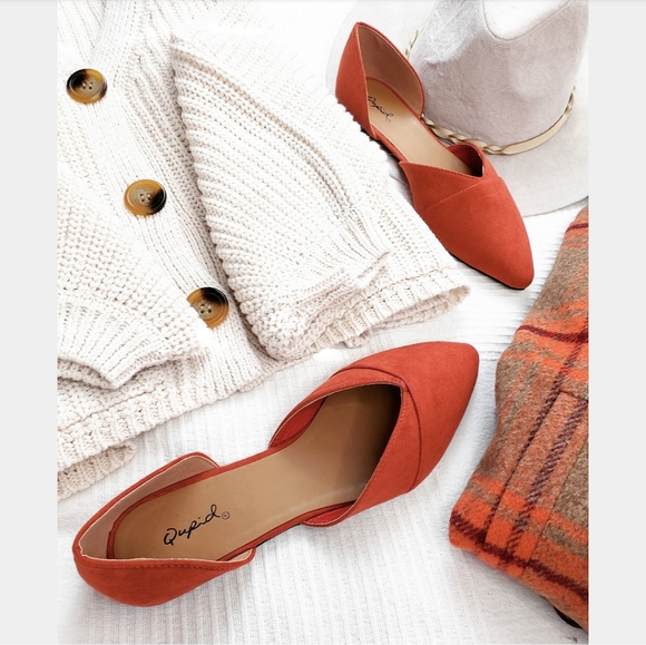 🚨END OF SUMMER SALE// Brick Red Flat - Picture 5 of 8